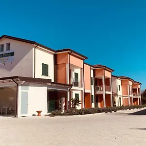 Rta La Pineta Apartahotel